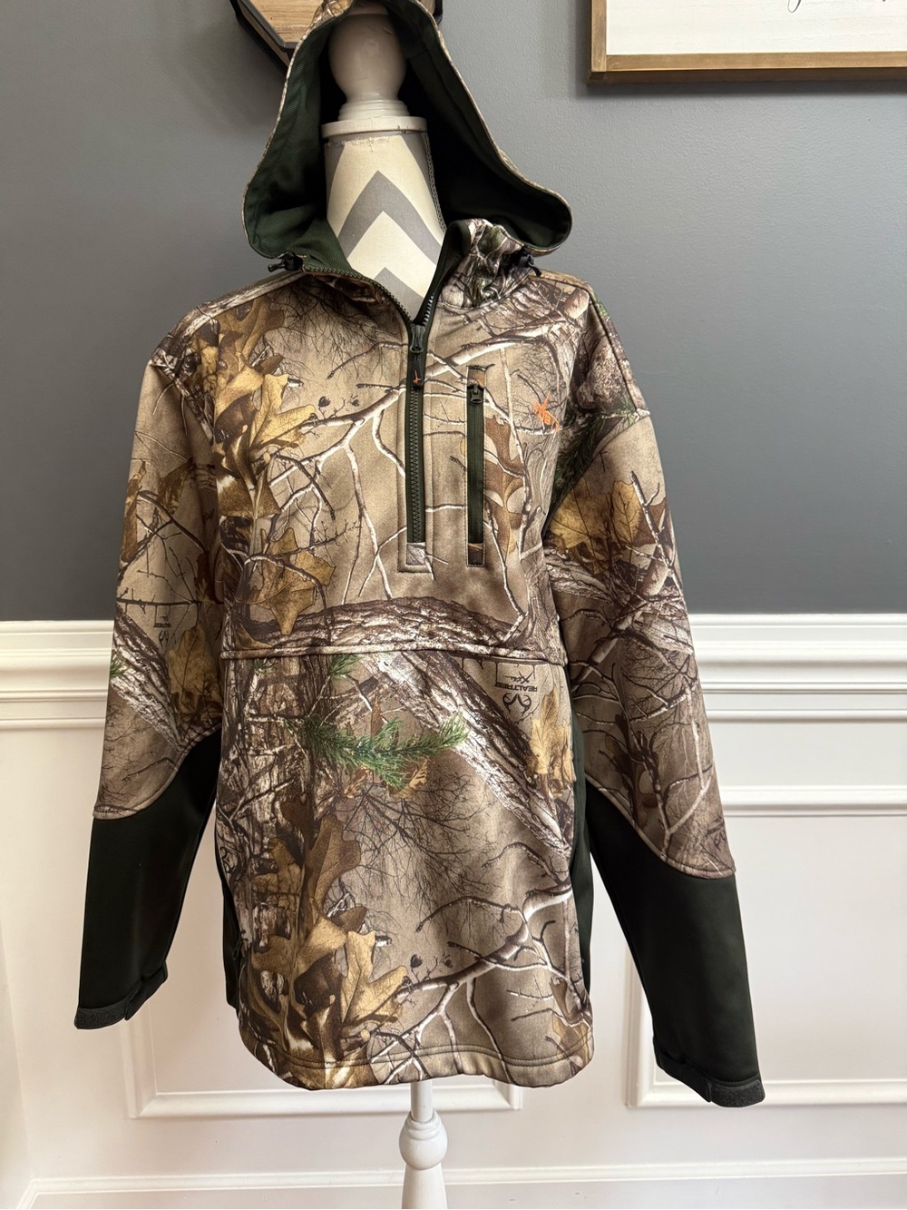 Habit  1/4 Zip Performance Hoodie Men's large  Camouflage Real tree Xtra